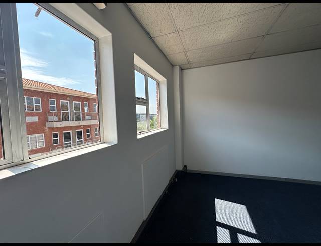 50.50M² OFFICE TO LET IN CENTURION CENTRAL